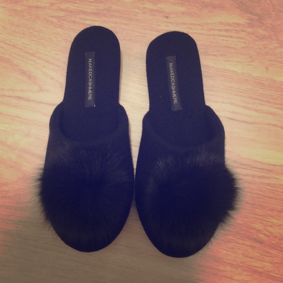 cashmere slippers with pom pom